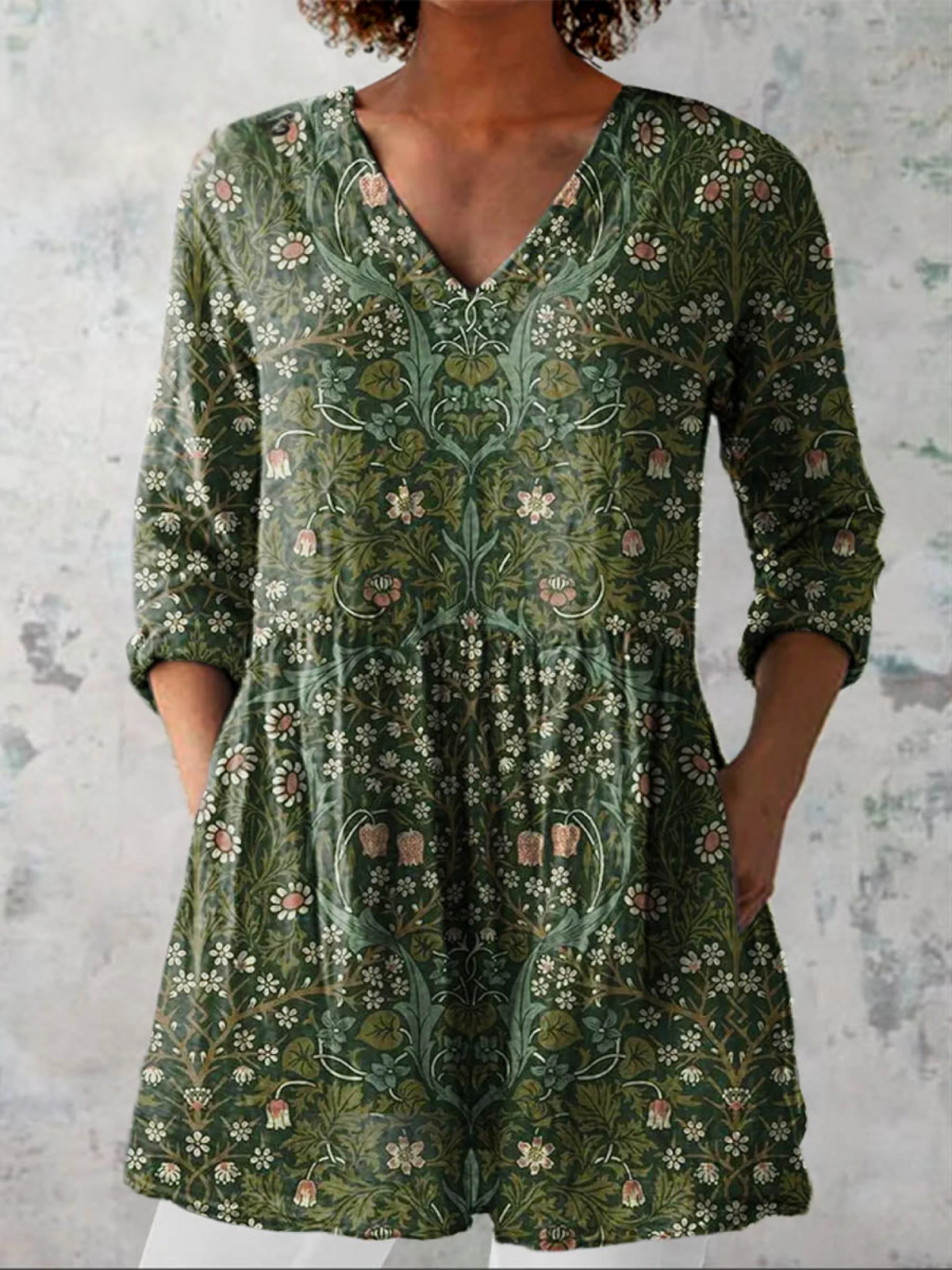 Julie | Lange Bluse mit V-Ausschnitt