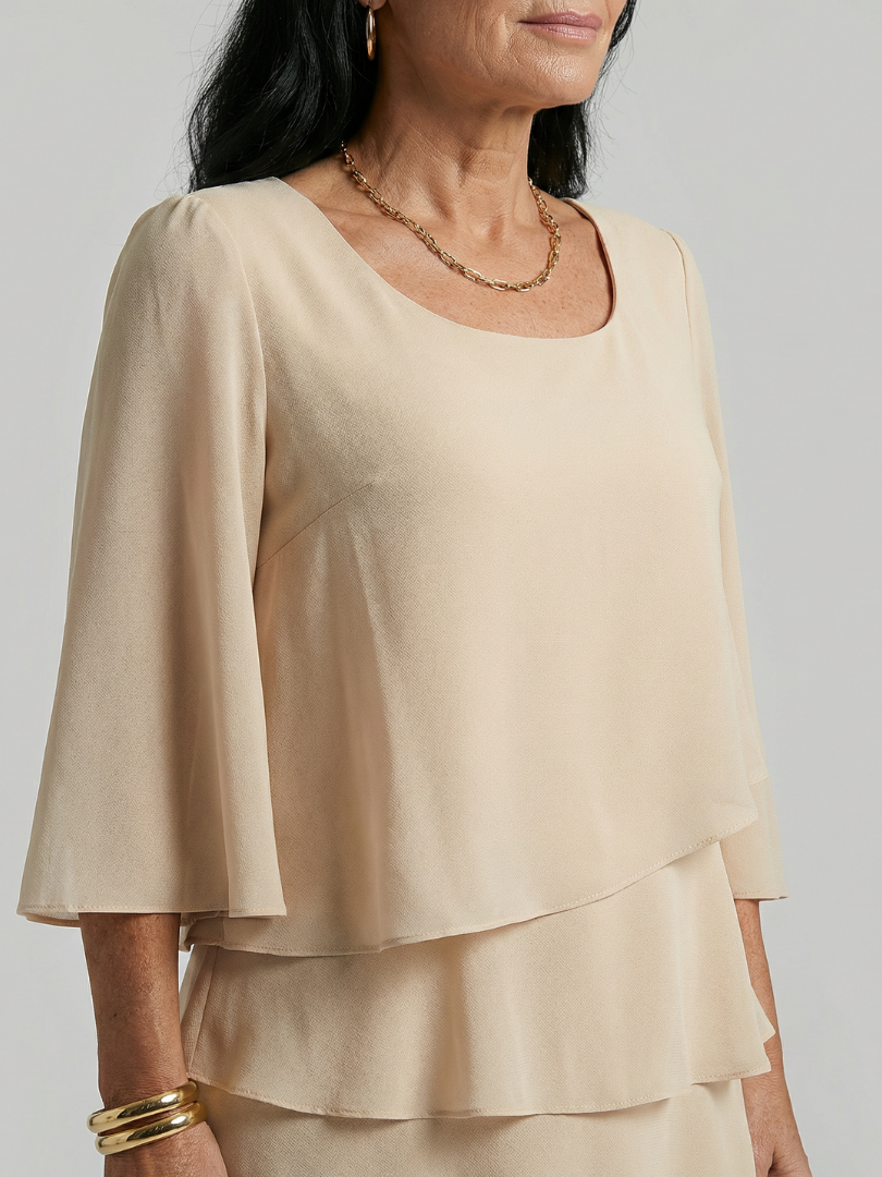 Della | Kleid mit ausgestellten Ärmeln und knielanger Länge
