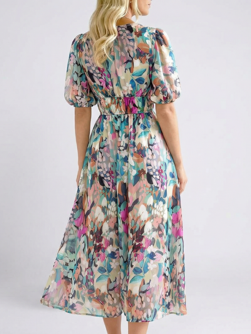Eulalie | Midi-Kleid mit kurzen Ärmeln und geraffter V-Ausschnitt