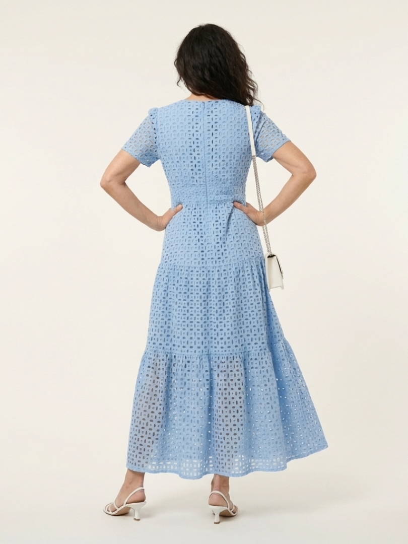 Brielle | Midi-Kleid mit kurzen Ärmeln und V-Ausschnitt