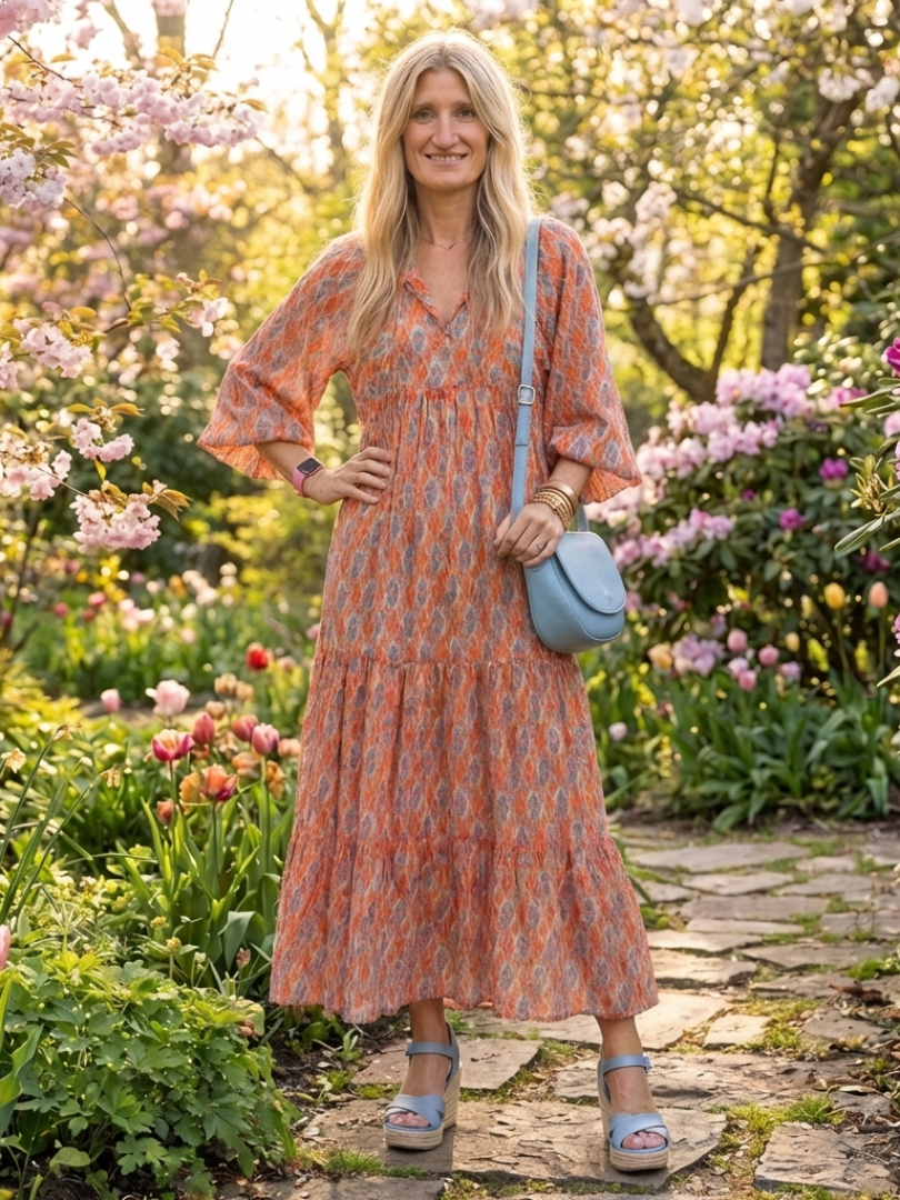 Amara | Midi-Kleid mit geometrischem Muster und V-Ausschnitt