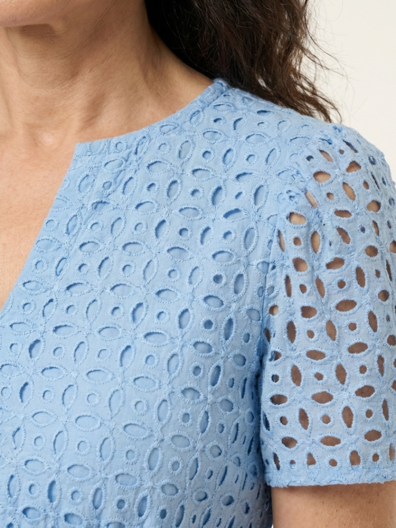 Brielle | Midi-Kleid mit kurzen Ärmeln und V-Ausschnitt