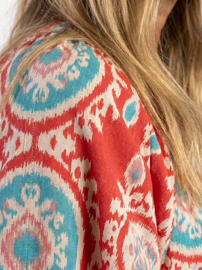 Zaria | Midi-Kleid mit Paisley-Muster, V-Ausschnitt und kurzen Ärmeln
