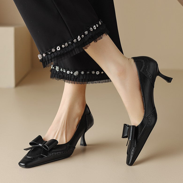 Célora Lederpumps mit Schleife
