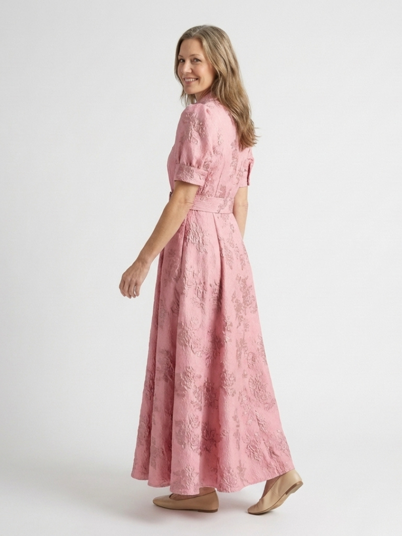 Xanthea | Maxikleid mit kurzen Ärmeln und texturiertem Blumen-Gürtel