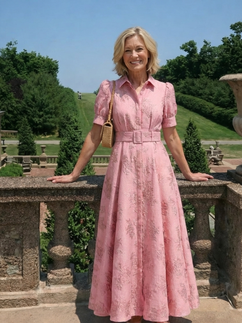 Xanthea | Maxikleid mit kurzen Ärmeln und texturiertem Blumen-Gürtel