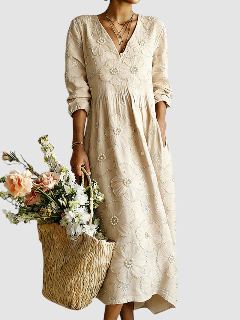 Clémence | Lange, bestickte Kleid mit floralen Motiven
