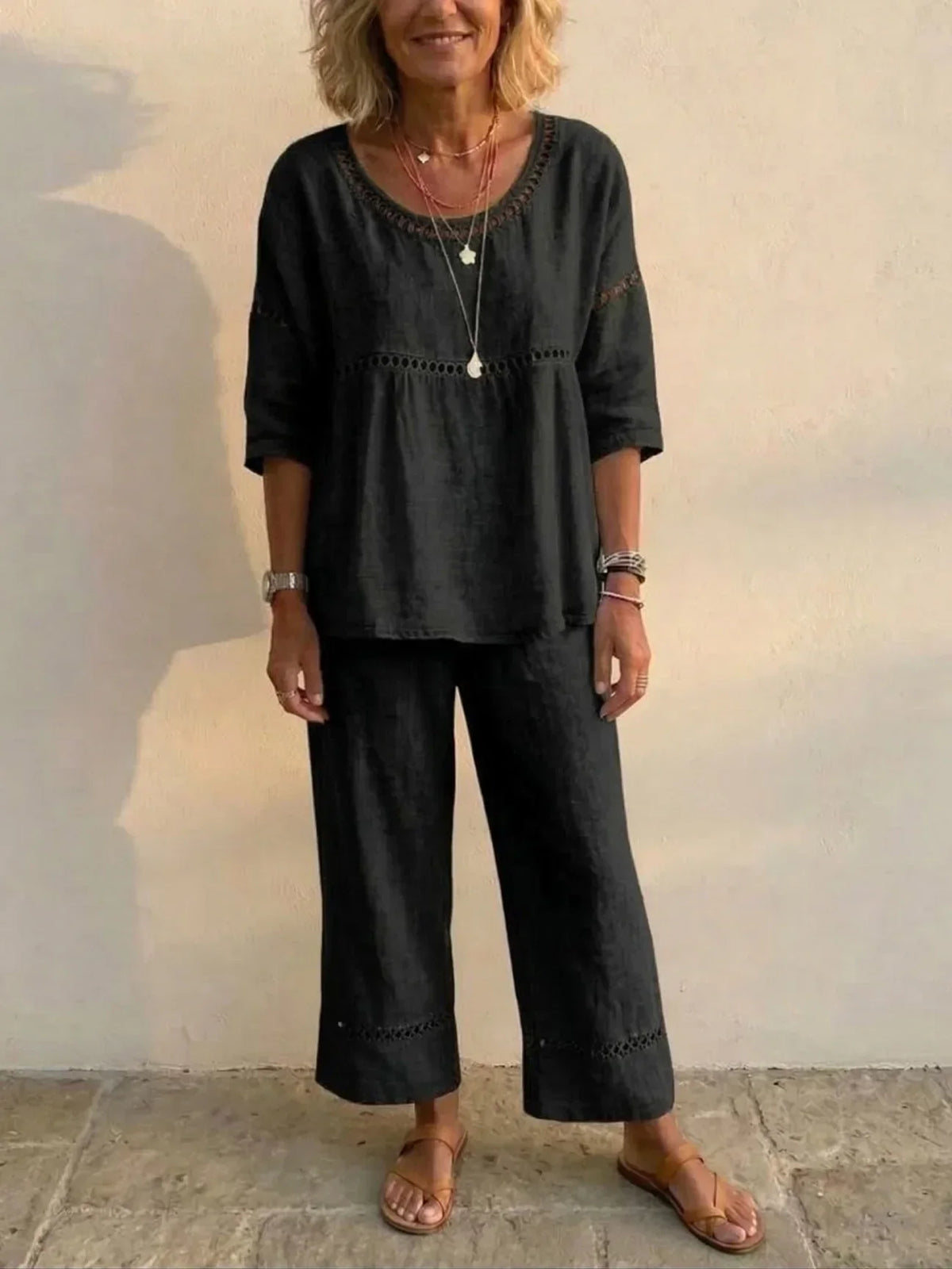 Marielle | Zweiteiliges Set aus weichem Leinen mit Spitzen-Details