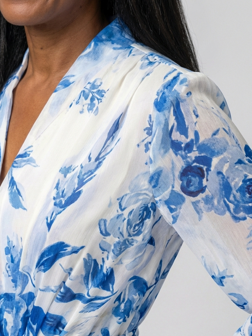 Lillian | Maxikleid mit langen Ärmeln in floralem Design
