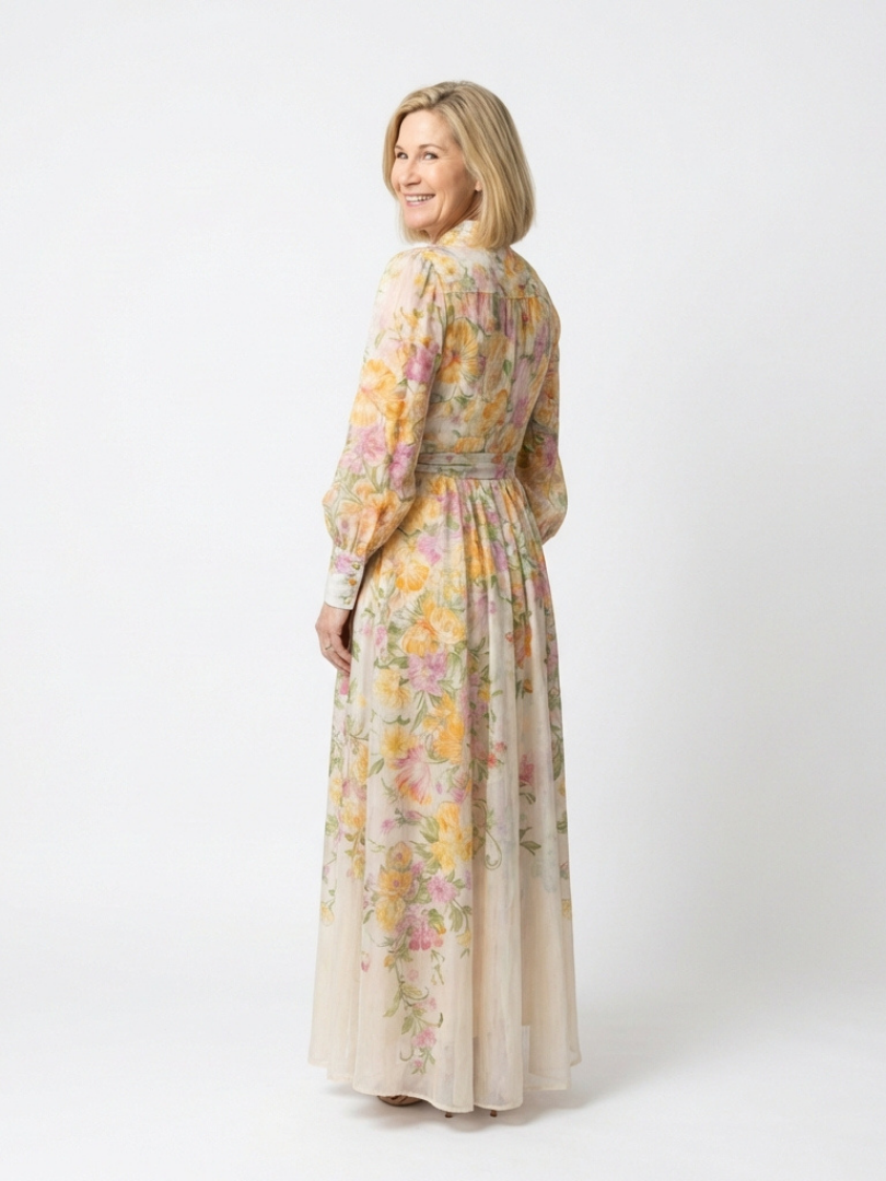 Cressida | Maxikleid mit langen Ärmeln in transparenter Blumenoptik